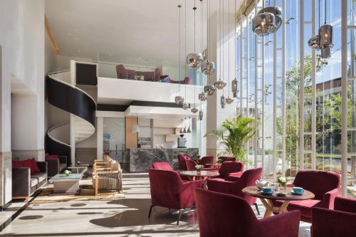 Lobby, Hotel Emion Phnom Penh in Sangkat Chakto Mukh