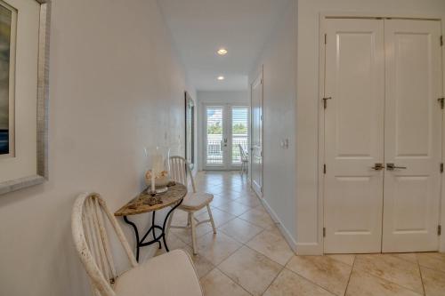 Walking Distance from the Beach Heated pool and Spa - Villa Blue Heron I - Fort Myers Beach - main image