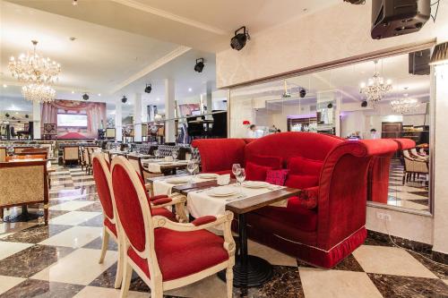 Hotel Mandarin - image 2