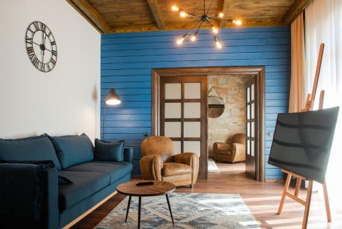 KABAN BOUTIQUE HOTEL - 5Star Central Villa in Vatra Dornei 2