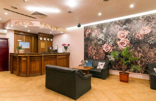 Lobby, Plaza Hotel in Varna