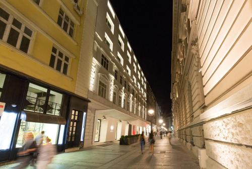Boutique Hotel Museum - image 7