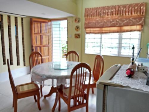 Kitchen, Jazepuri Guest Rooms - Jaze 1 in Petra Jaya