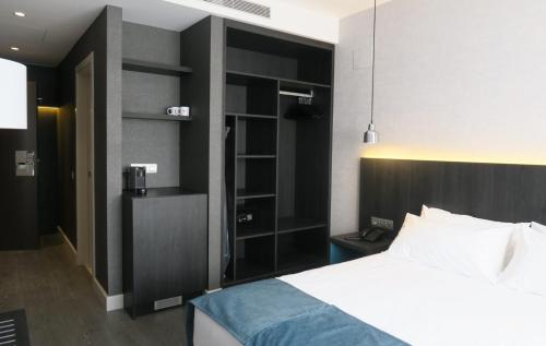 HG City Suites Barcelona - main image