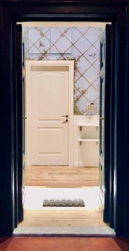 Audrey's Roman Holidays - Rome Suites & Rooms - image 6