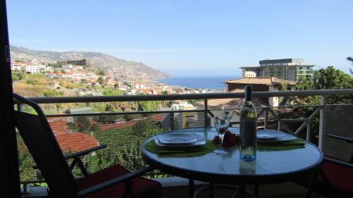  Panorama Charming Apartment in Funchal