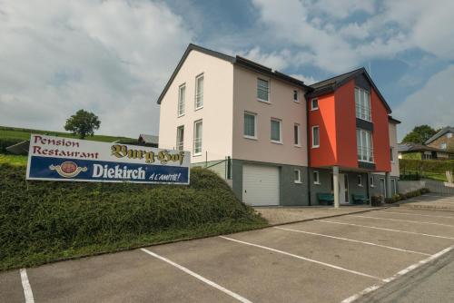 Hotel Burg Hof - main image