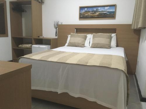 Standard Double Room image 2