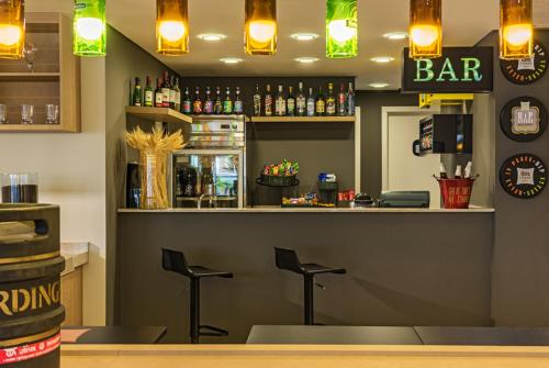 ibis Styles Ribeirao Preto Jardim Botanico Ibis Styles Ribeirao Preto is conveniently located in the popular Nova Alianca area. Offering a variety of facilities and services, the property provides all you need for a good nights sleep. Service