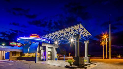 Best Western Space Age Lodge - image 9