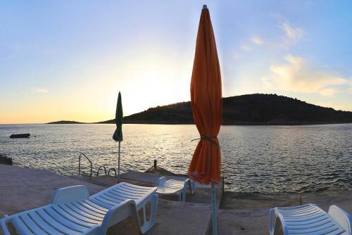 Apartments by the sea Razanj Rogoznica - 7484 - image 8