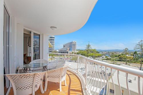 Broadbeach Holiday Apartments in Broadbeach