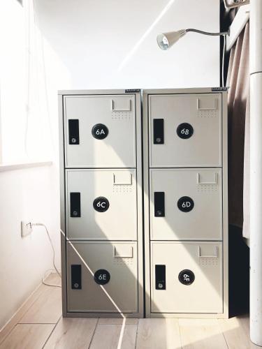 Chambre quadruple, salle de bain partagée