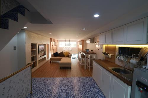 The LOL Elephant Hostel 2