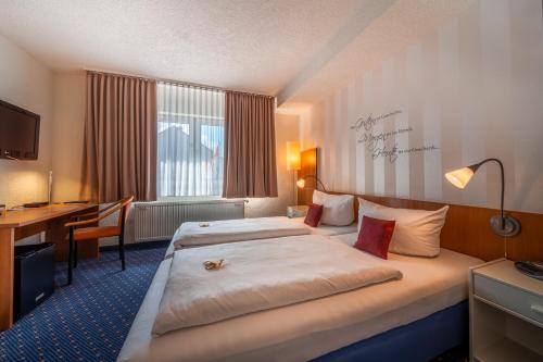 1 queen bed