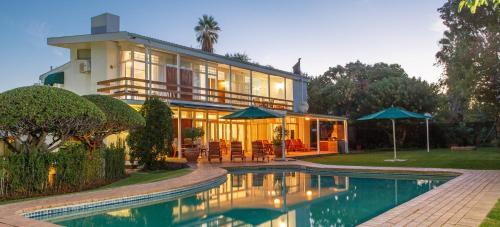 Raw Karoo Guest House – Oudtshoorn, KS