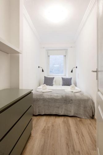 NY7 Apartment in downtown - image 5