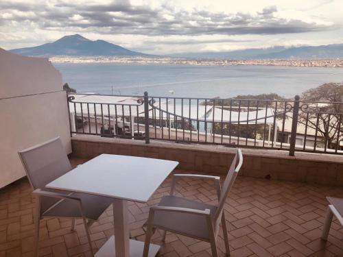 Camera doppia, vista sul mare, balcone