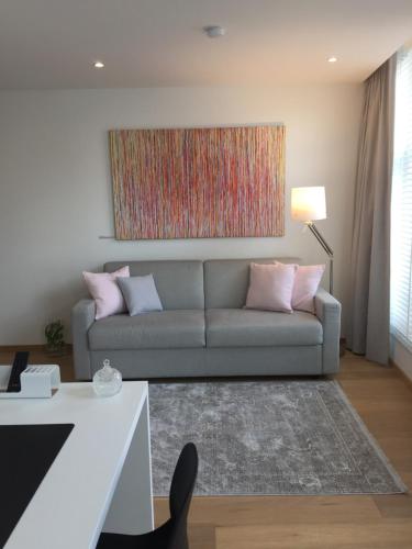 Antwerp Town House Accommodations - image 2