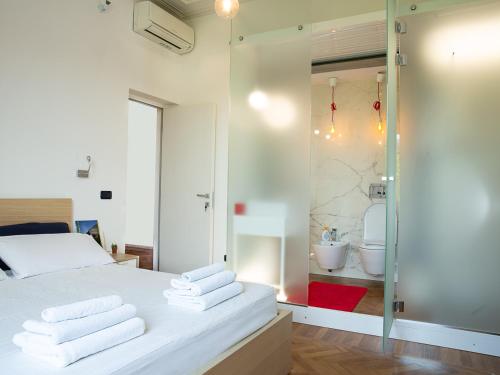 Room In Roma Isole - main image