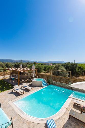 Aestas Residence, Refined Summer Retreat with Pool, By ThinkVilla