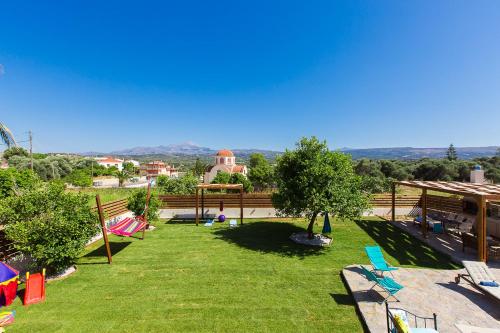 Aestas Residence, Refined Summer Retreat with Pool, By ThinkVilla