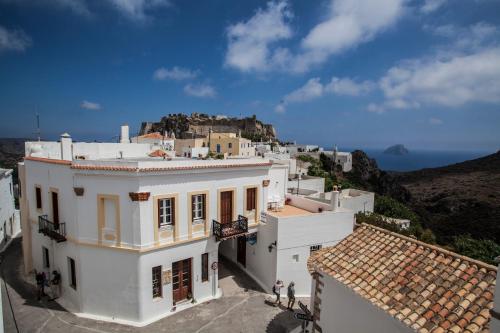  Nostos Guesthouse, Pension in Kýthira bei Karvounádhes