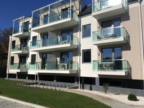 外部景觀, Orion Apartman in 沙瓦