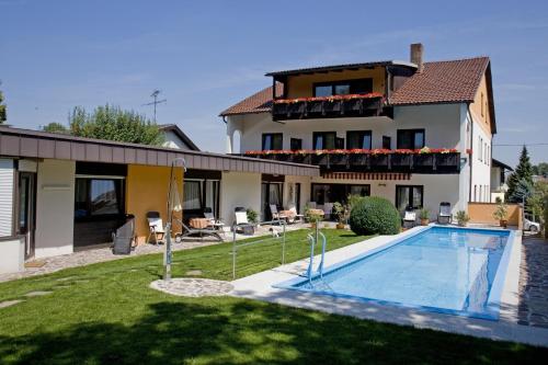 Accommodation in Steyr-Land District