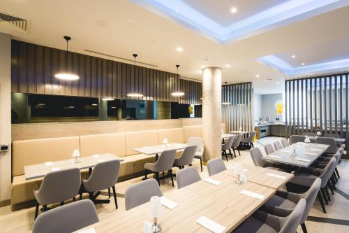 Maldron Hotel Newcastle - image 9