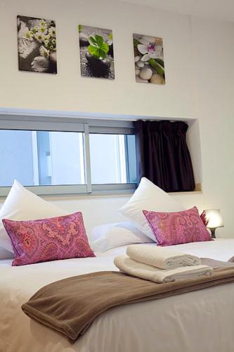 Charmsuites Nou Rambla - main image