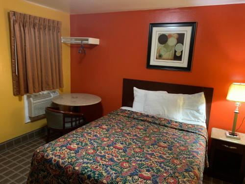 Scottish Inns Wrightstown - image 7