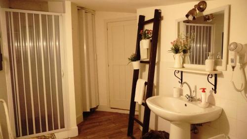 Etna Shelter Holiday House - image 3