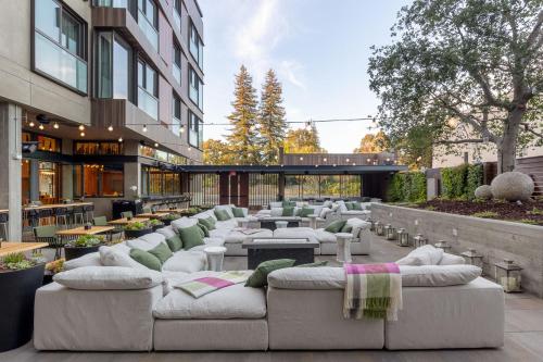 Park James Hotel