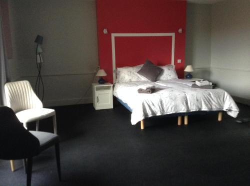 Auberge de la vallee de la gorre in แซ็ง-โลรอง-ซูร์-กอร์