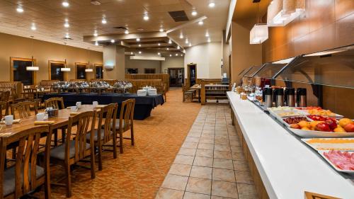 Best Western Plus Winnipeg Airport Hotel