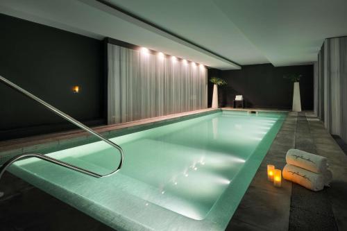 Esplendor by Wyndham Montevideo Cervantes Located in Montevideo City Center, Esplendor Hotel Montevideo is a perfect starting point from which to explore Montevideo. The hotel offers a wide range of amenities and perks to ensure you have a gr