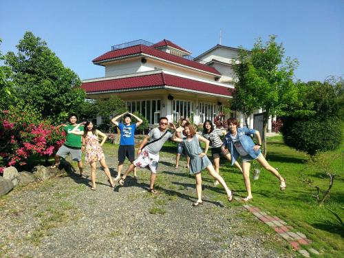 Happy Manor