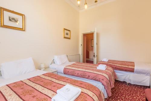 Menzies Guest House - image 4