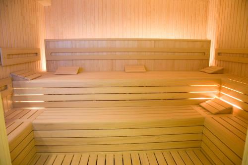 ซาวน่า, รามาดา บาย วินด์แฮม เบย์ลิกดูซู (Ramada by Wyndham Beylikduzu) in เอเซนยูร์ต