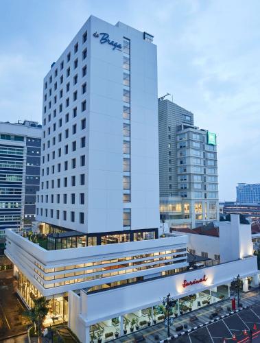 de Braga, ARTOTEL Curated, Bandung