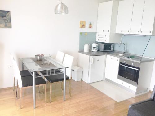 Apartment Sol - 5m from the sea, Drašnice (fotografie 7)