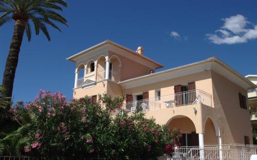 Hôtel Reine d'Azur