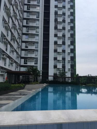 Spacious 1 Bedroom Unit at Centrio Tower