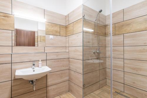Corvin Residence Apartments - image 11