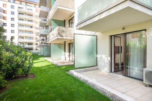 Corvin Residence Apartments - image 4