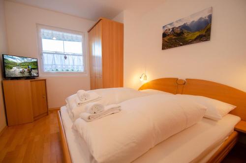 Panorama Apartments Bruck by All in One Apartments in Bruck An Der Glocknerstrasse