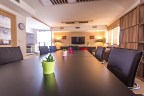 HostGost at BAMS (Private Spa included) - image 7