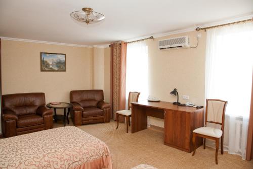 Oktyabrskaya Hotel - image 14
