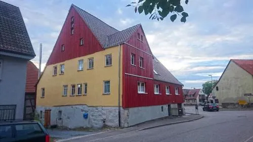 Gemütliche Gästezimmer in einem neu sanierten Fachwerkhaus in Sachsenheim, Deutschland